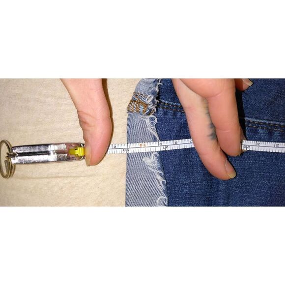 WE THE FREE JUST FLOAT ON HIGH RISE BELL BOTTOMS SIZE 29 JEANS - Picture 7 of 7